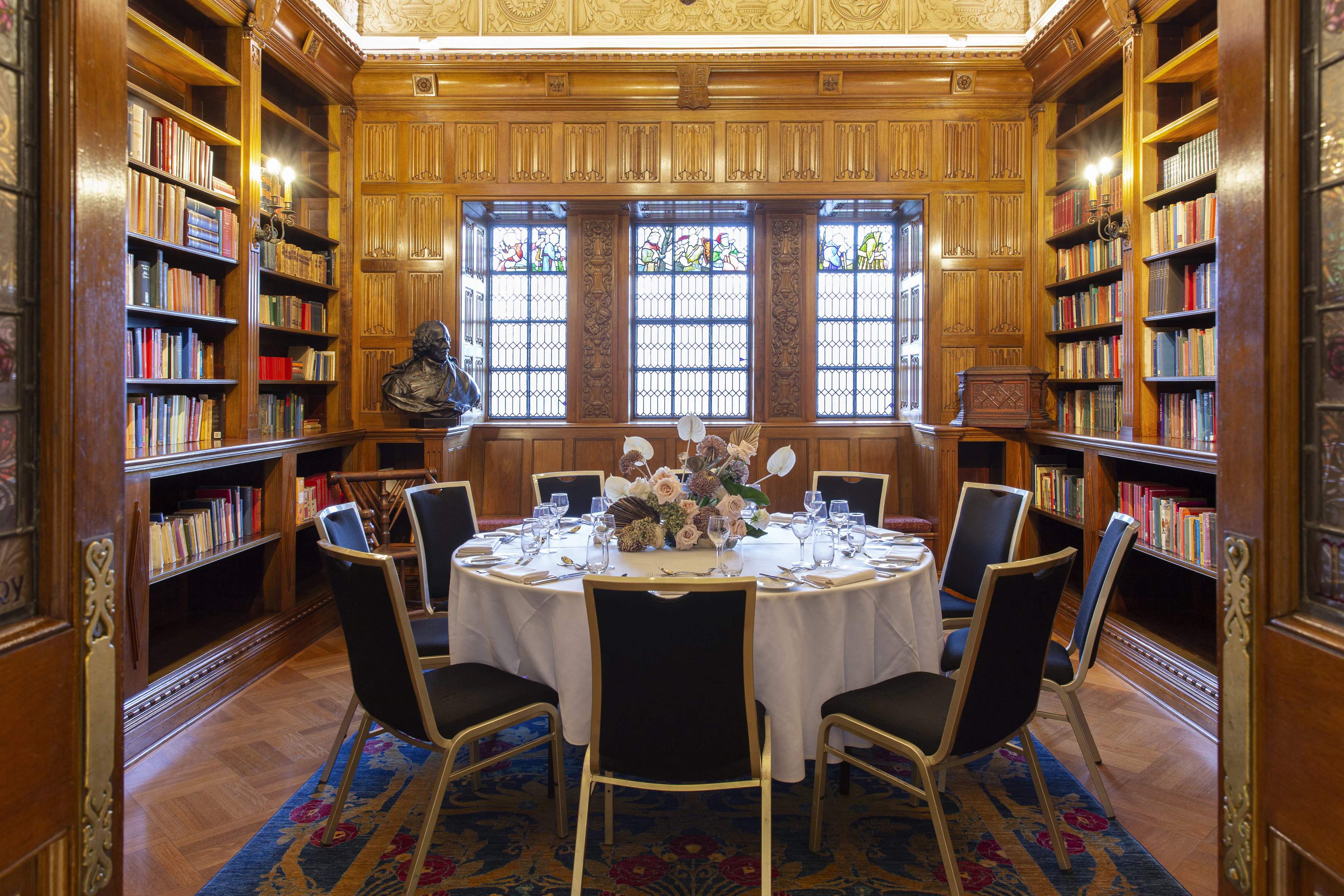 셰익스피어 룸 (Shakespeare Room)